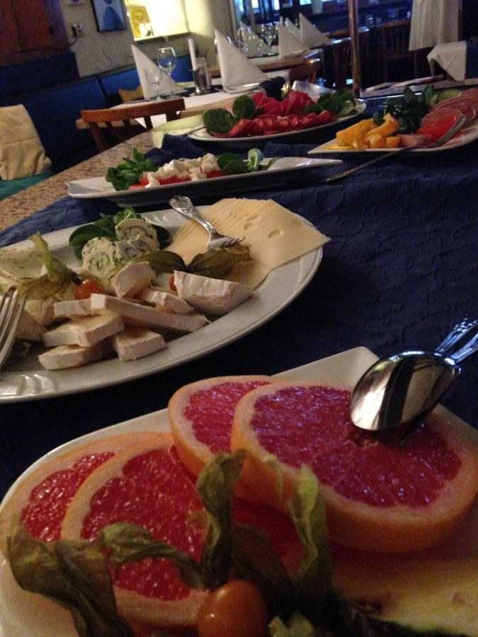 Marktplatzhotel - Restaurant Tafelspitz فينهايم المظهر الخارجي الصورة